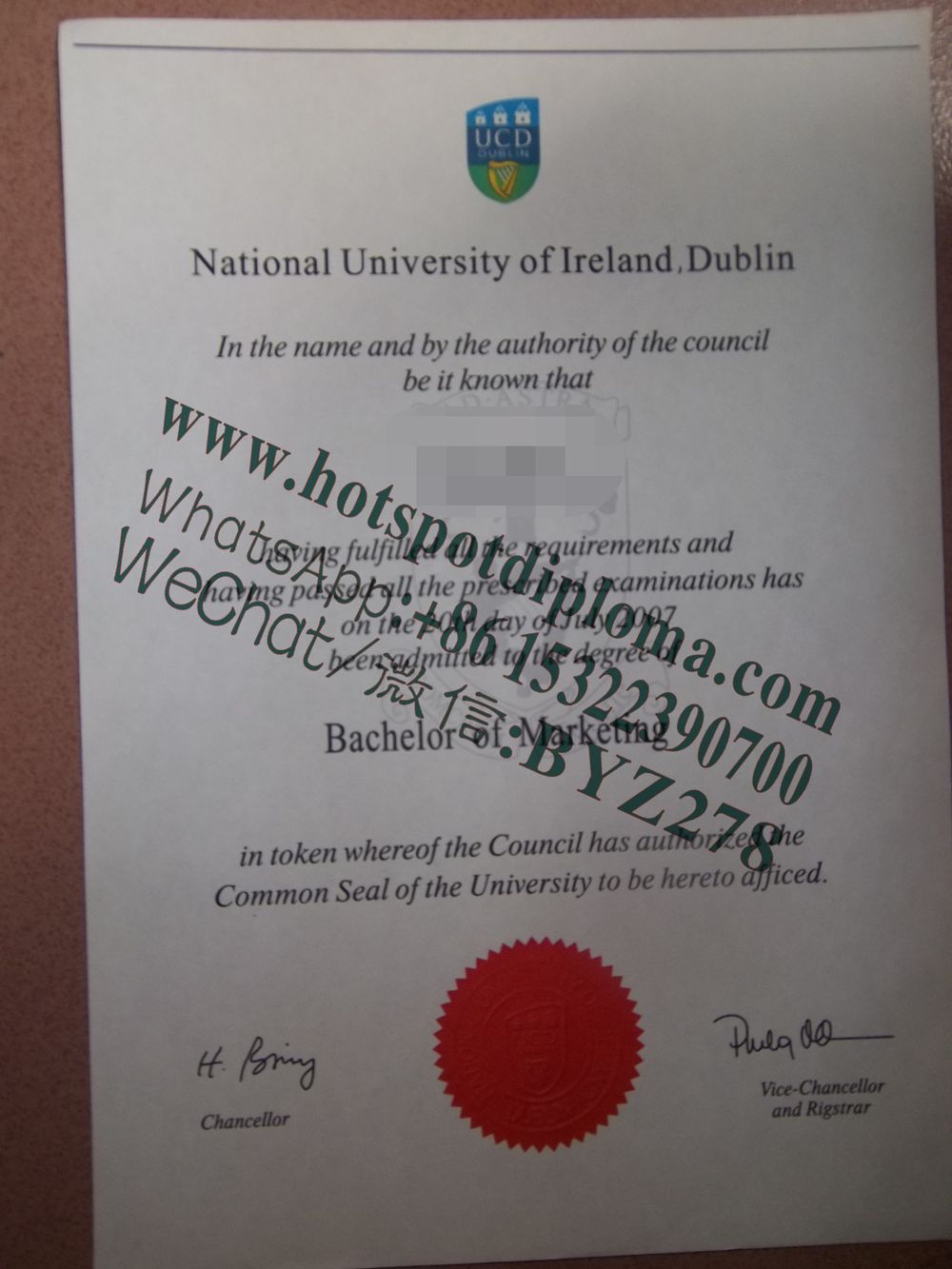 Fake National University College Dublin Diploma certificate